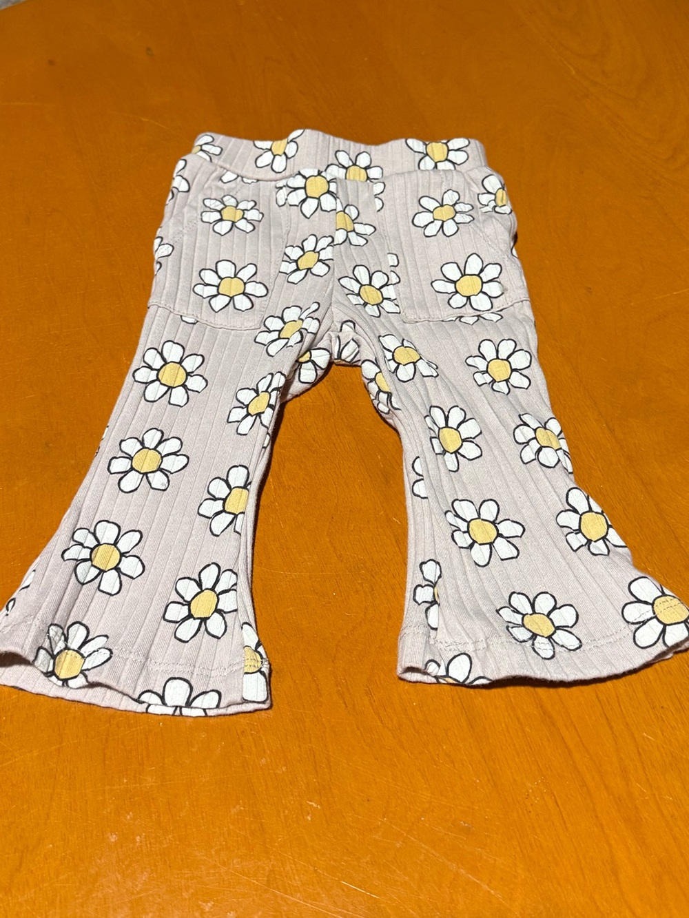 Jessica Simpson Girls Tan Daisy Print Ribbed Flare Leggings 3-6 months